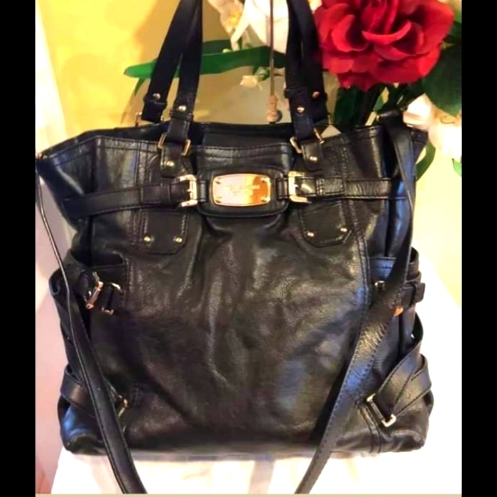 AUTHENTIC MICHAEL KORS GENUINE LEATHER EXTRA LARGE HANDBAG LIKE NEW GREAT PRICE